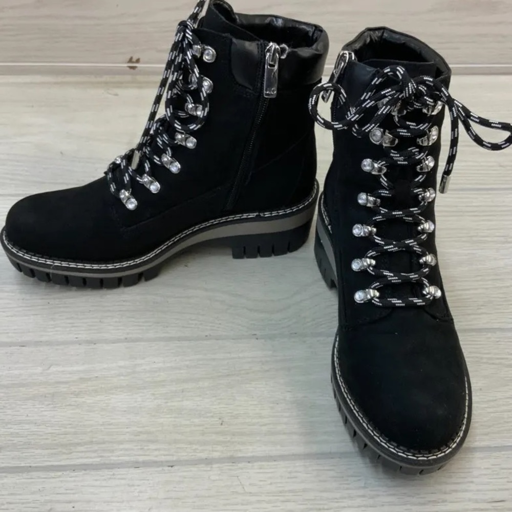 JENNIFER LOPEZ Boots